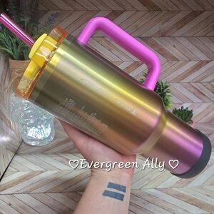 NWT Starbucks X Stanley 2024 PVD Metallic Gold Gradient Quencher 40 oz Tumbler